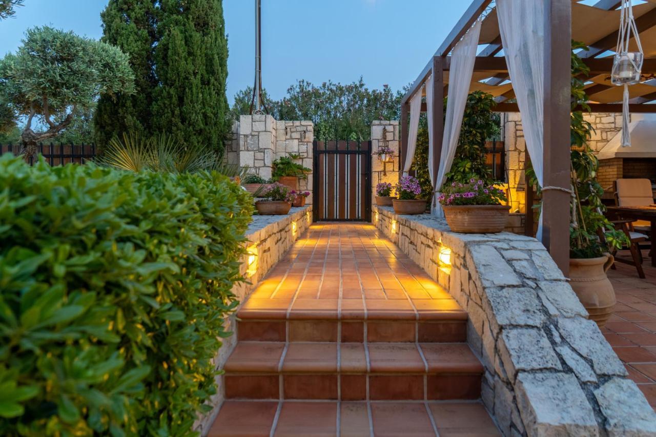 Green Acre Villa Karteros Exterior foto